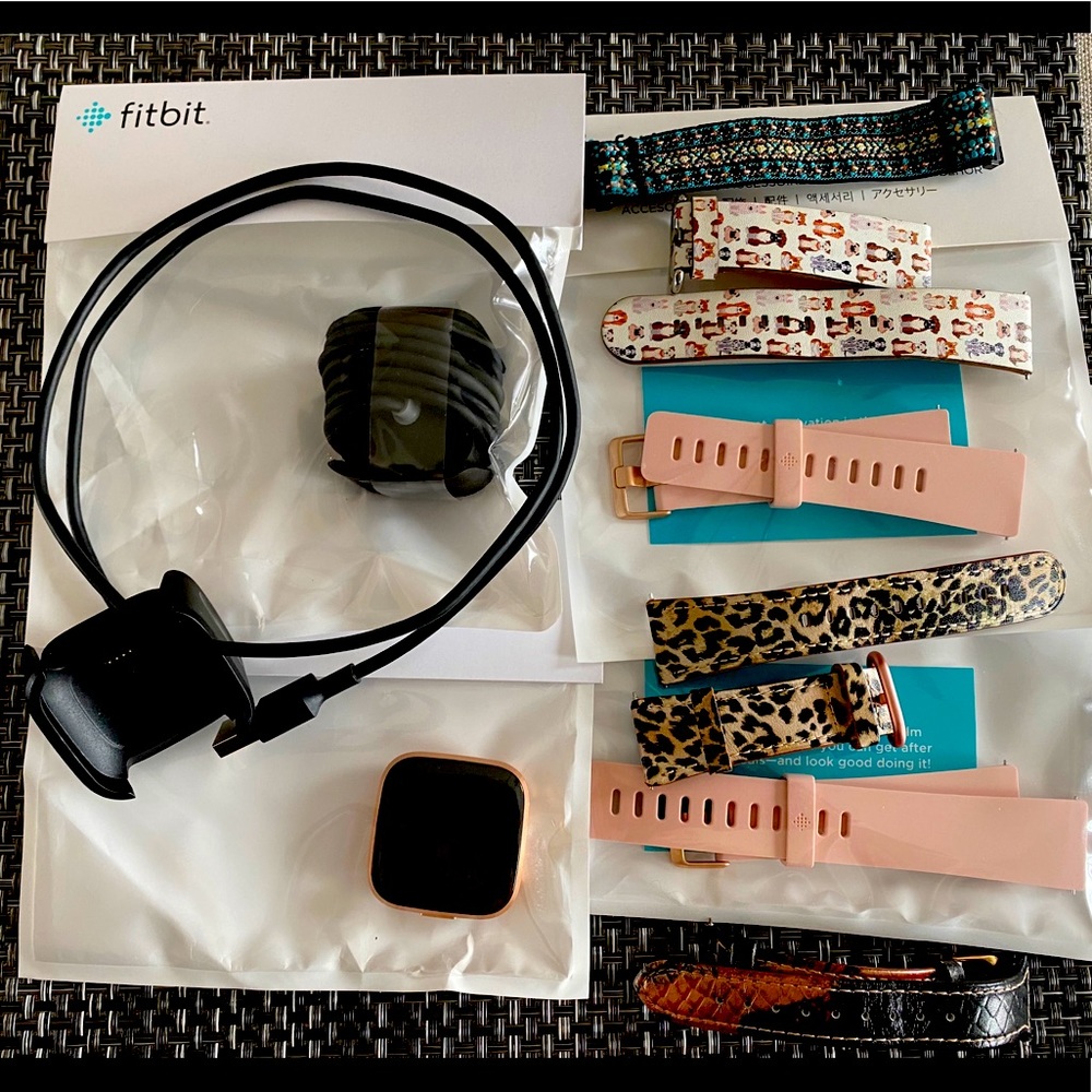 Brand New Fitbit Versa 2, pink/rose gold